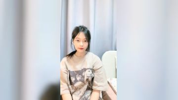 19岁师范大学生，青春美少女，完美胴体，人气直接登顶，主打的就是一个粉嫩