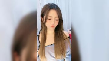 二零二三五月十五号-最新精选美女直播闷骚女小青年