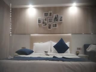 小瑜寻欢约了个白衣短裙少妇TP啪啪，骑在身上舌吻口交上位骑坐，后入大力猛操呻吟娇喘