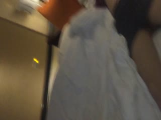 公司美女业务经理招待大客户 被下药迷翻带到酒店先玩B再干屁眼 迷迷糊糊的说好难受