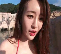 韩国美女的沙滩写真4