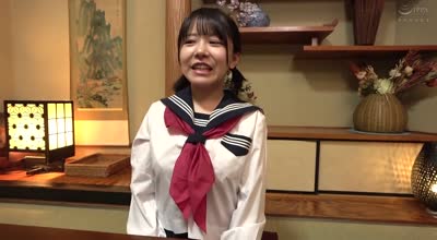 DVMM-236修学旅行中の女子○校生さん！タオル一枚男汤で同级生男子のチ○ポ洗ってもらえませんか？クラスメイトのフル勃起チ○ポに囲まれ耻じらいながらもしごいてしゃぶってザーメン抜きまくり！过激なミッションでオマ○コが火照ってしまいそのまま童贞笔…