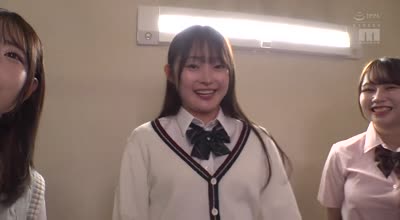 PFES-101 パンチラハーレム学园 男は仆1人！？クラスの女子全员と诱惑チラリズム中出しSEX！