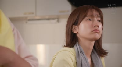 JUR-254 町内キャンプNTR テント内で中出しされた妻の【阅覧注意】浮気映像 小岛みなみ